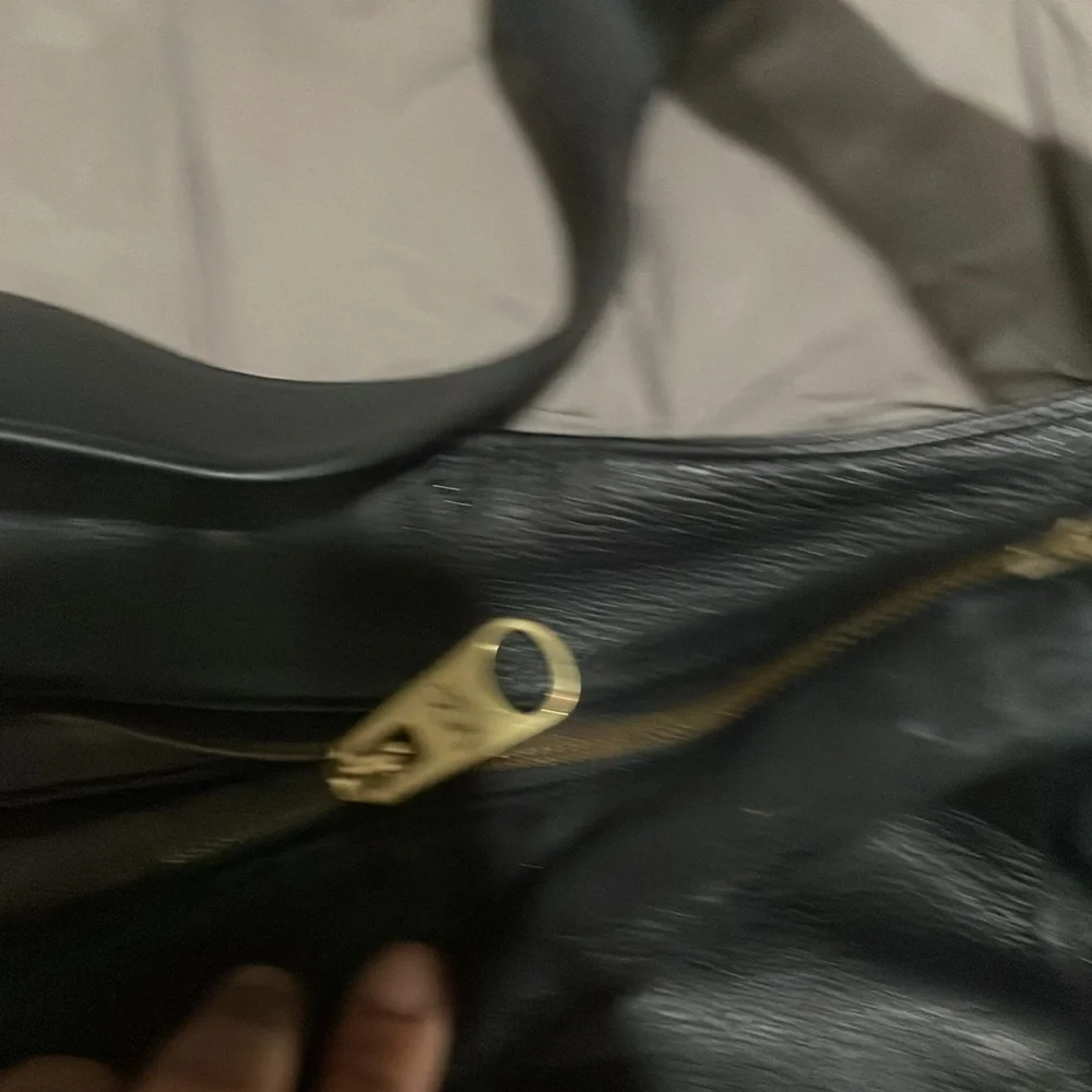 Ugg black pebbled leather hobo purse